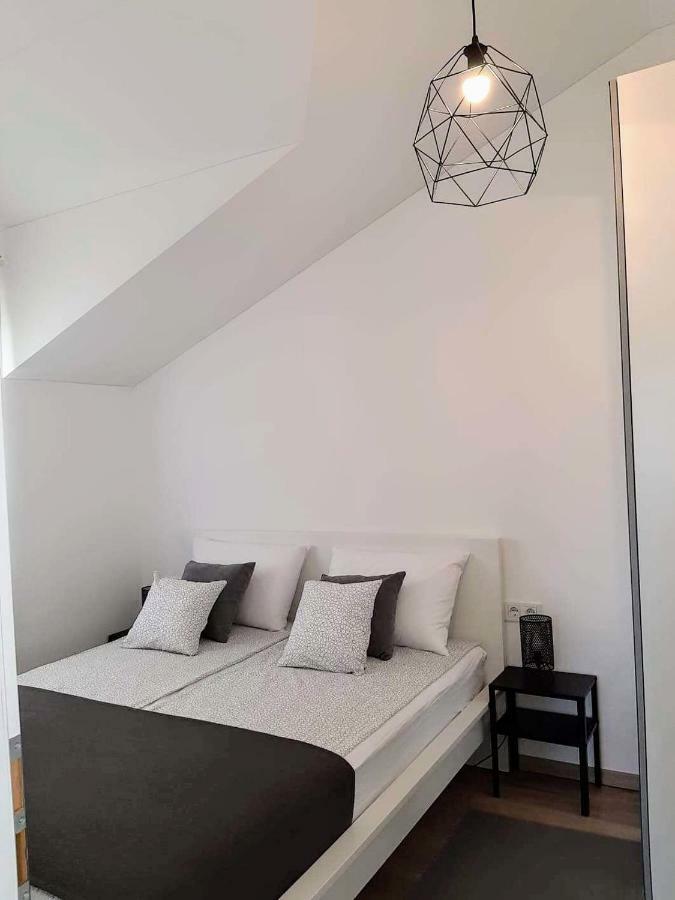 Apartment Pepina Vodice Exteriör bild