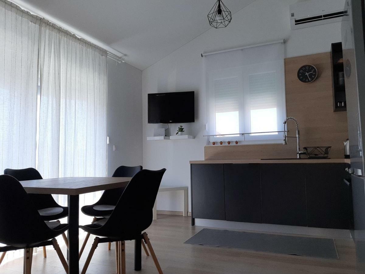 Apartment Pepina Vodice Exteriör bild